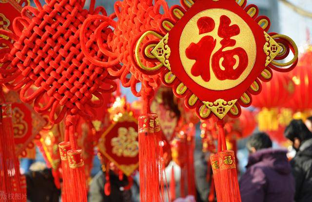 首个“就地过年”春节将至 对经济有何影响?