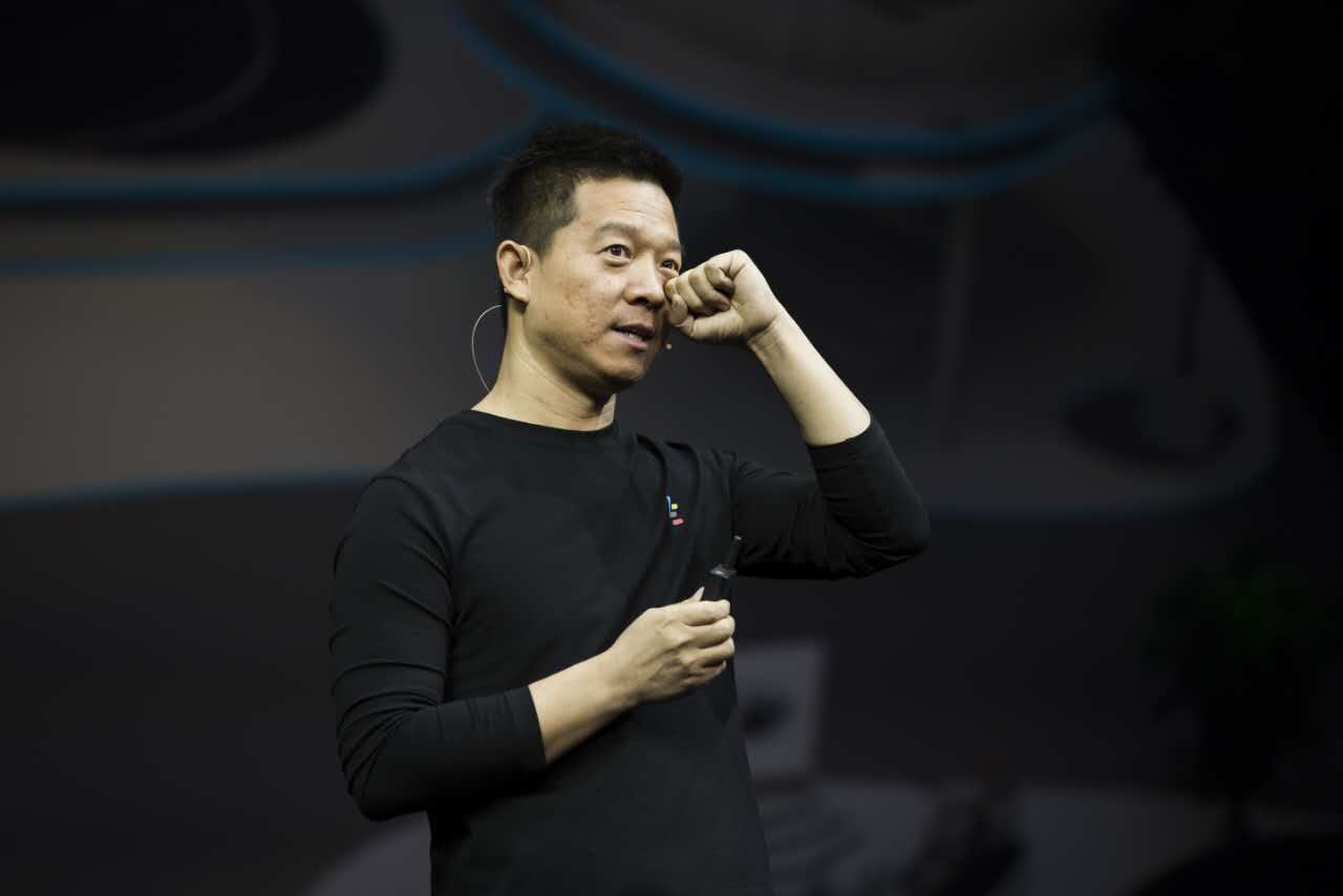 连续十年财务造假,被罚2.4亿,贾跃亭还敢回国吗?