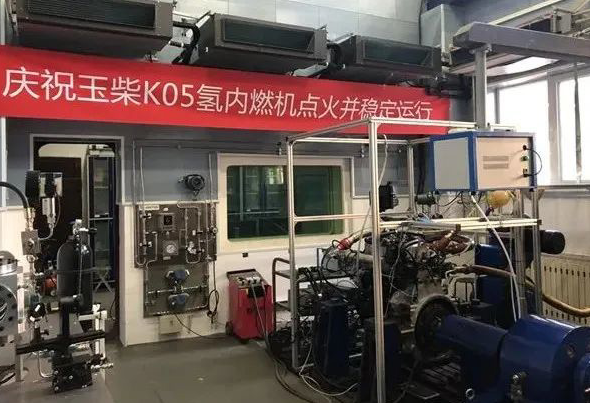 中国首台商用车燃氢发动机发布 氢能应用里程碑