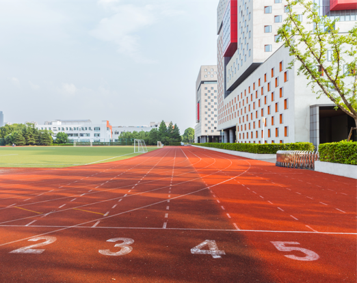 发展职业教育本科,推进职业教育师资队伍建设