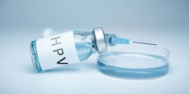 国产HPV疫苗一哥“笑中带泪”